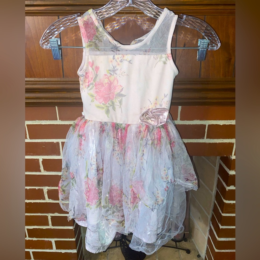 Girls dress